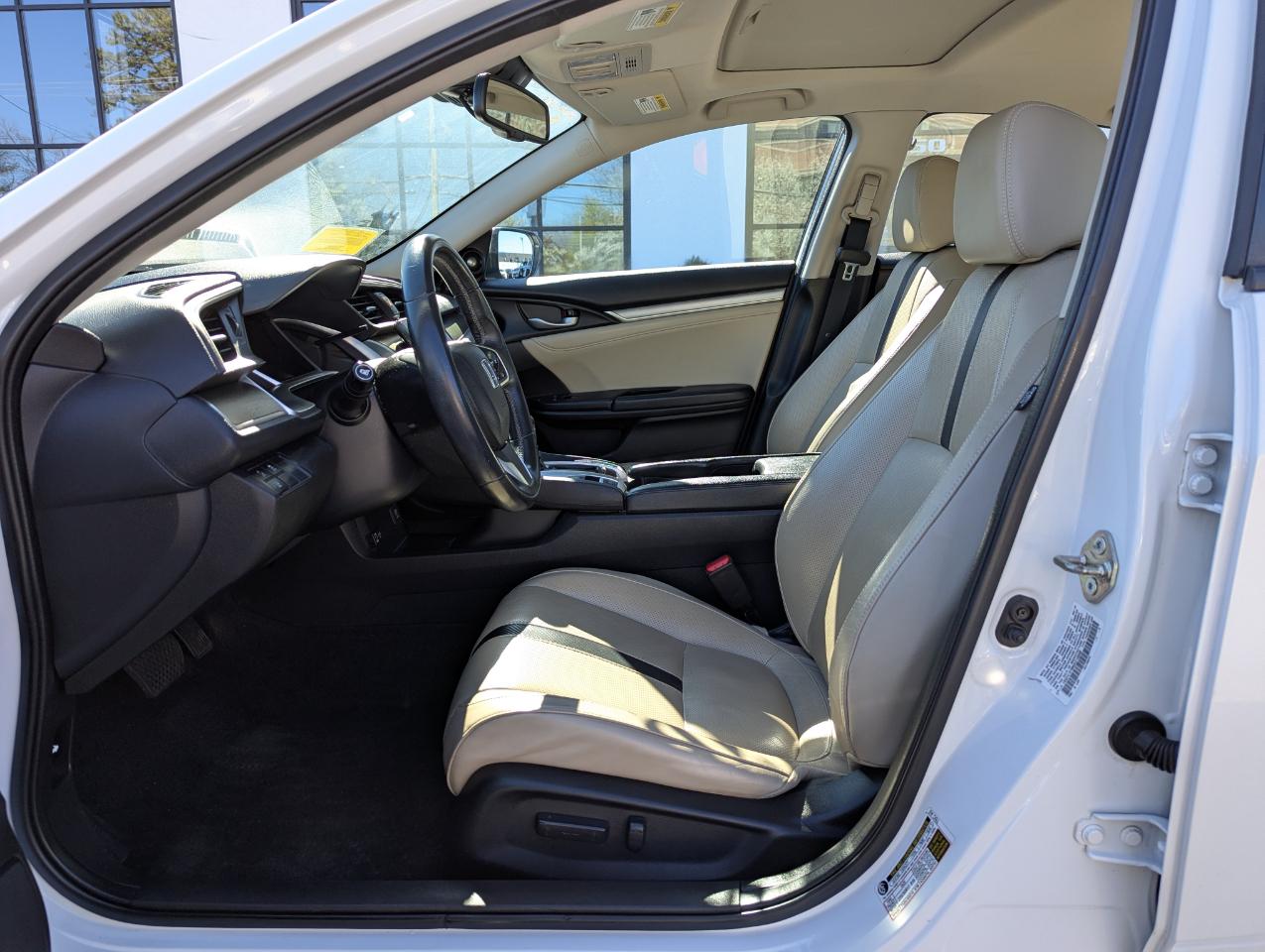 Honda Civic Sedan 4dr CVT Touring 2016