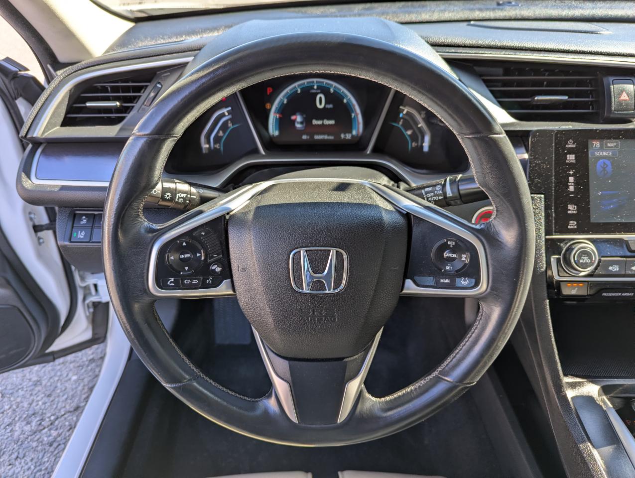 Honda Civic Sedan 4dr CVT Touring 2016