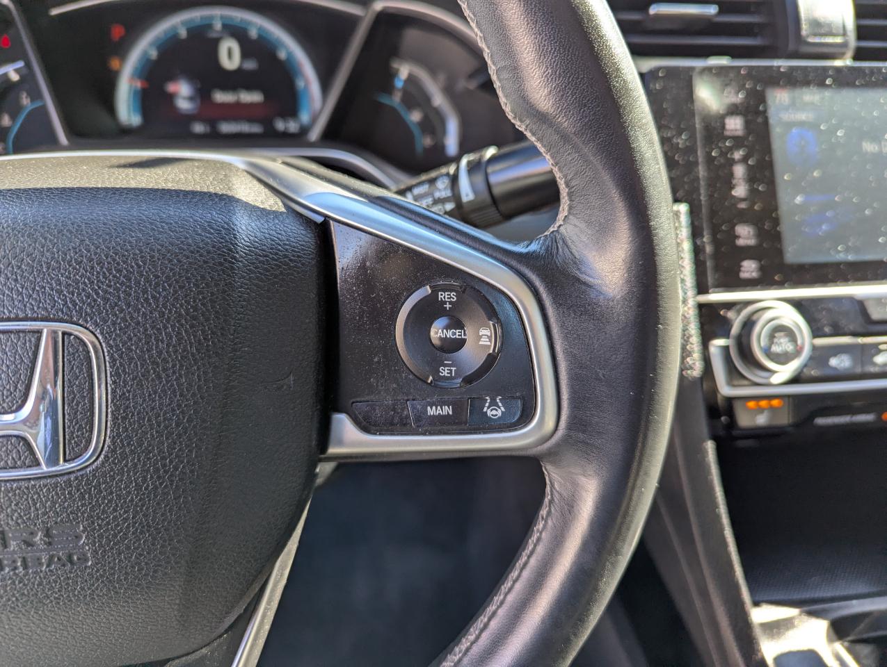 Honda Civic Sedan 4dr CVT Touring 2016