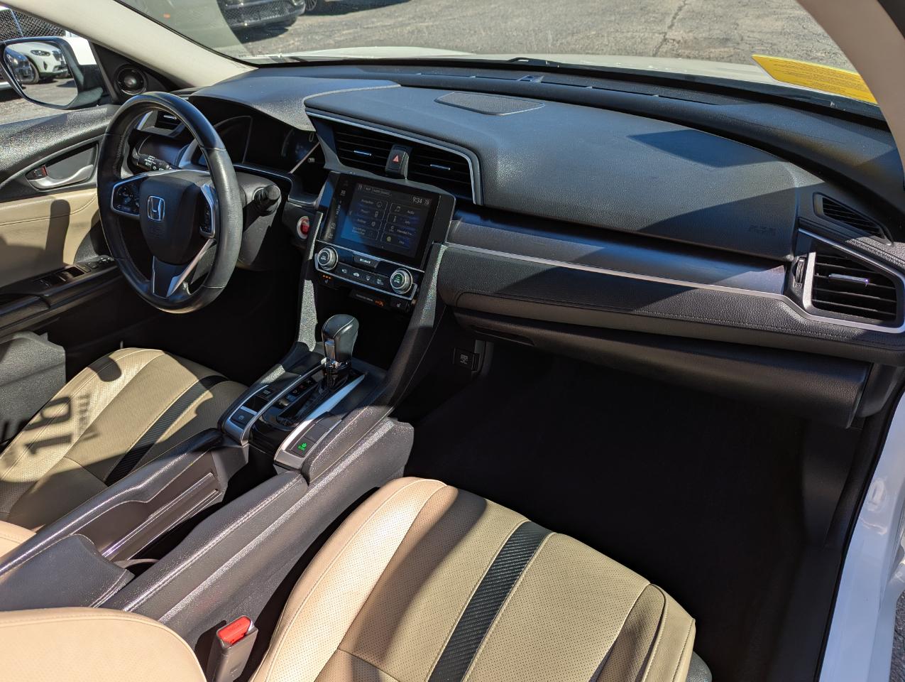 Honda Civic Sedan 4dr CVT Touring 2016