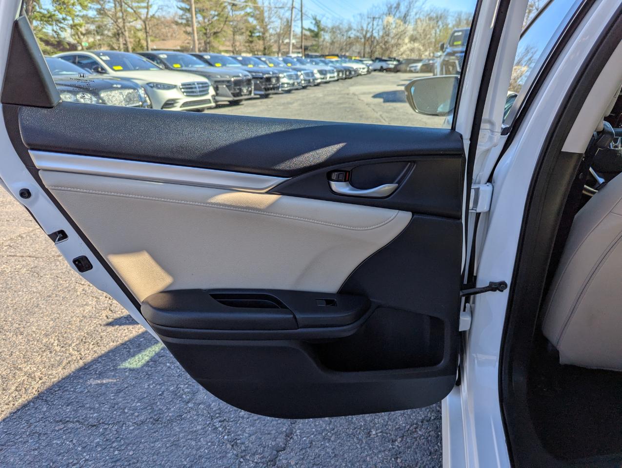 Honda Civic Sedan 4dr CVT Touring 2016