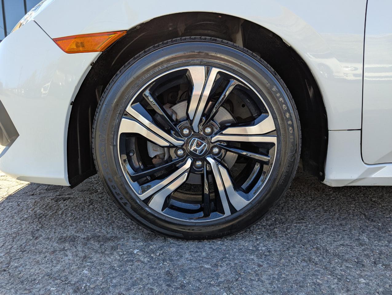 Honda Civic Sedan 4dr CVT Touring 2016