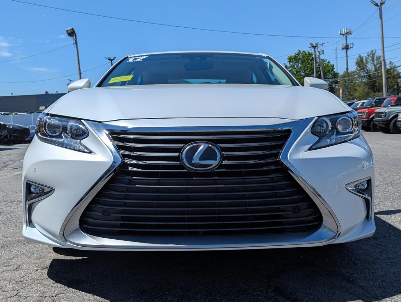 Lexus ES ES 350 FWD 2017