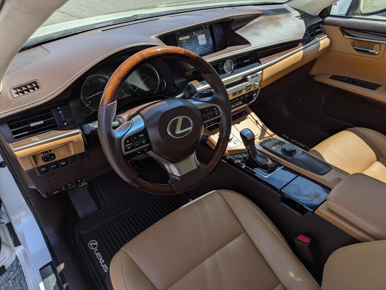 Lexus ES ES 350 FWD 2017