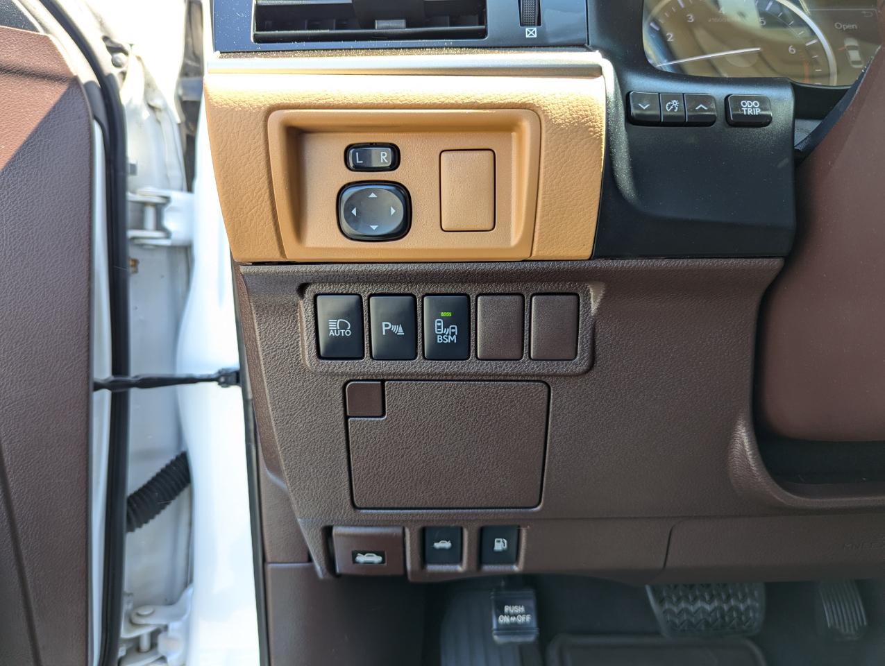 Lexus ES ES 350 FWD 2017