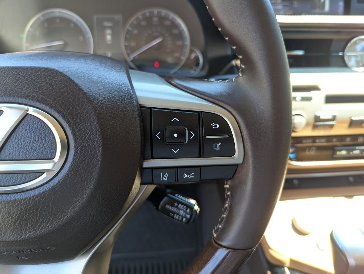 Lexus ES ES 350 FWD 2017