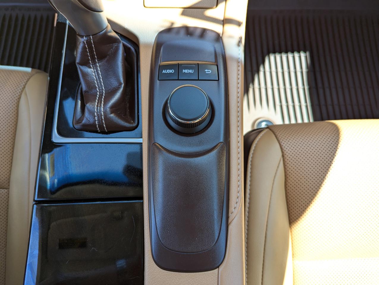 Lexus ES ES 350 FWD 2017