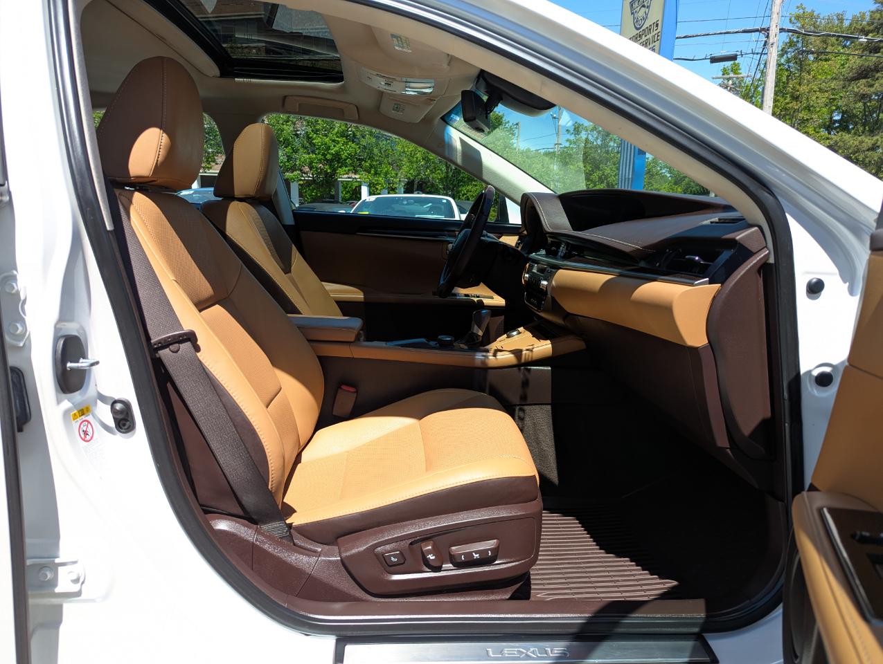 Lexus ES ES 350 FWD 2017