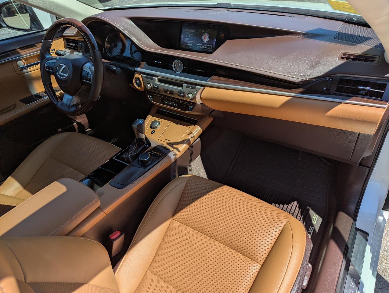 Lexus ES ES 350 FWD 2017