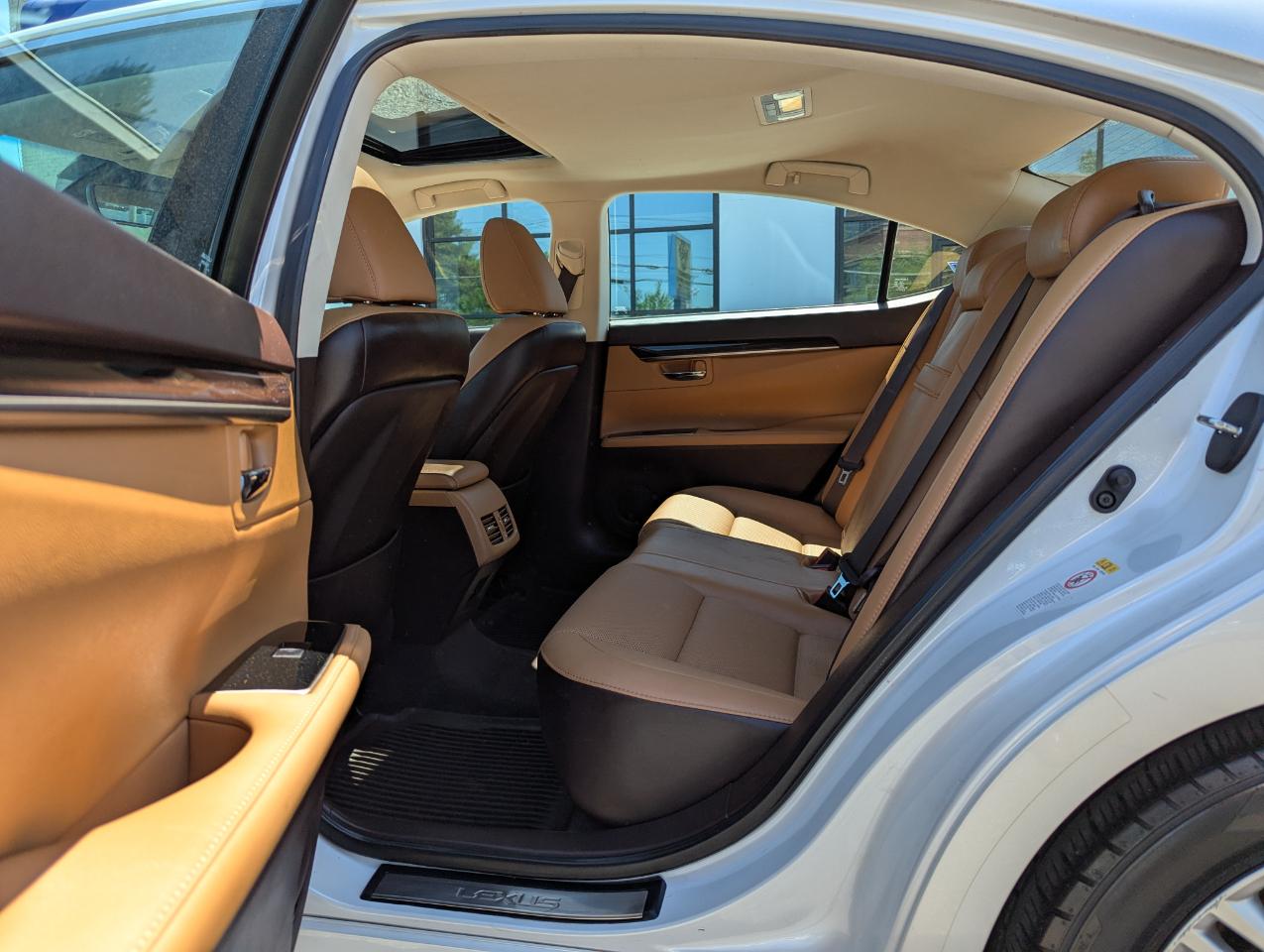Lexus ES ES 350 FWD 2017