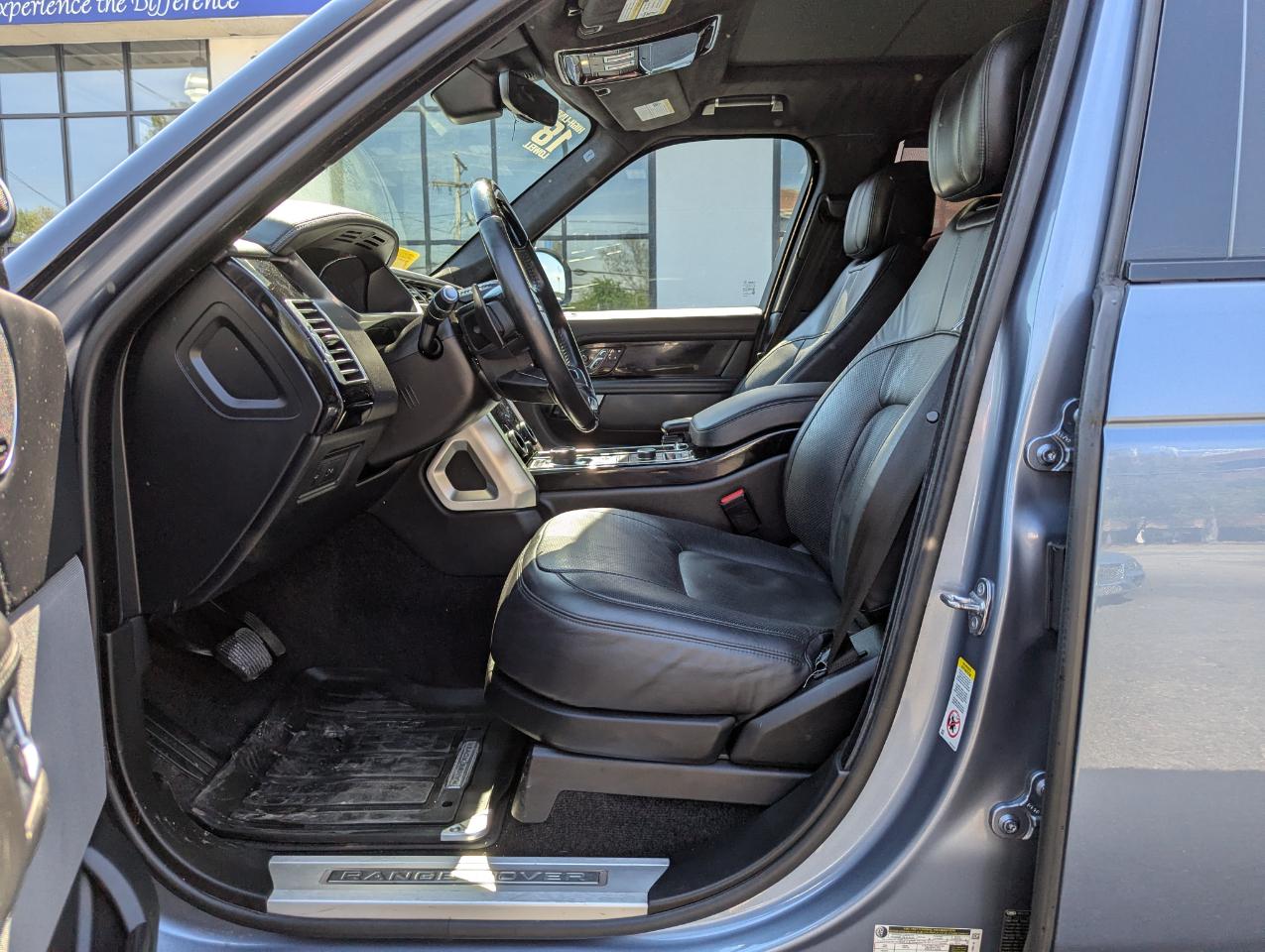 Land Rover Range Rover V8 Supercharged LWB 2018