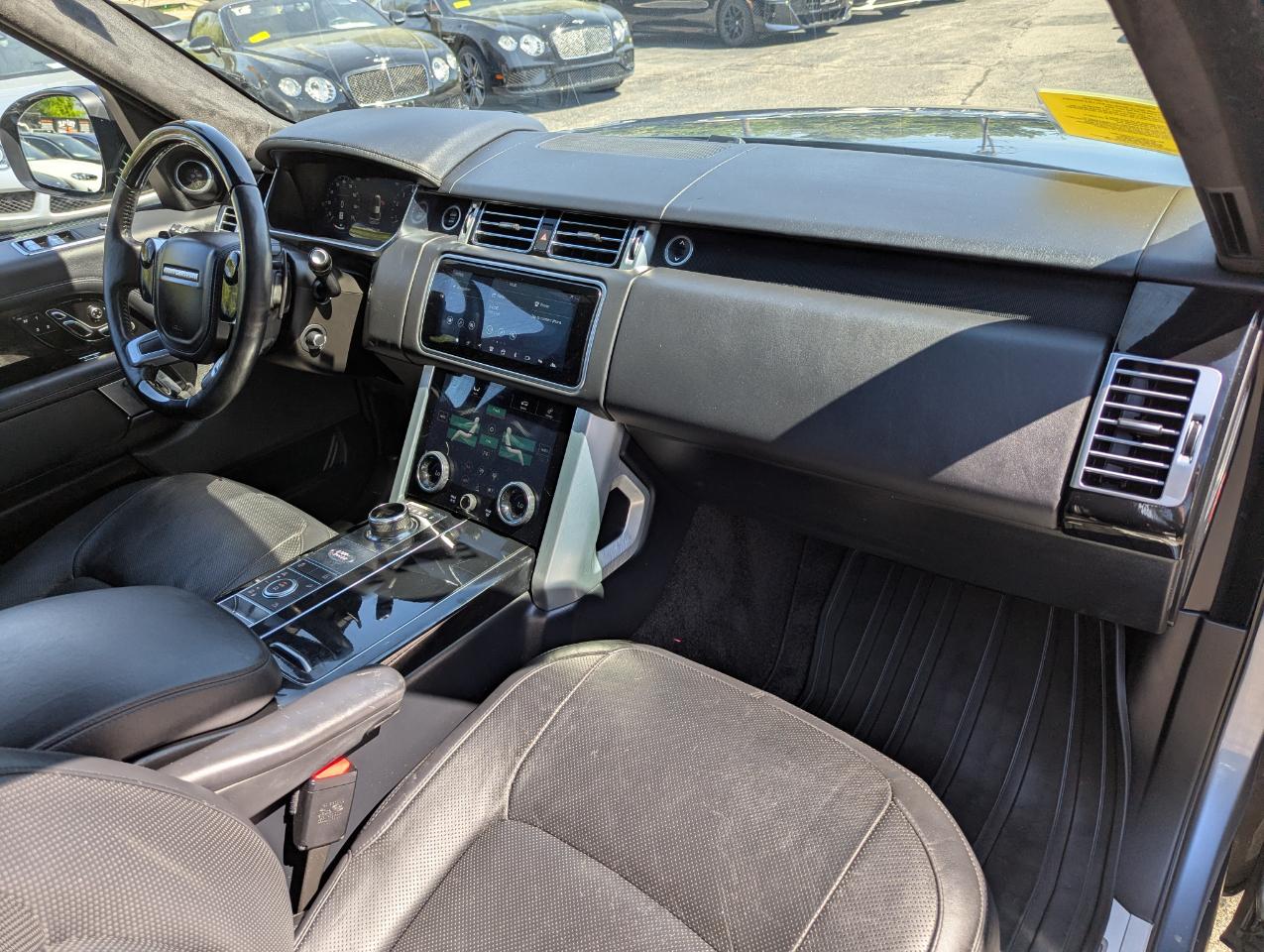 Land Rover Range Rover V8 Supercharged LWB 2018