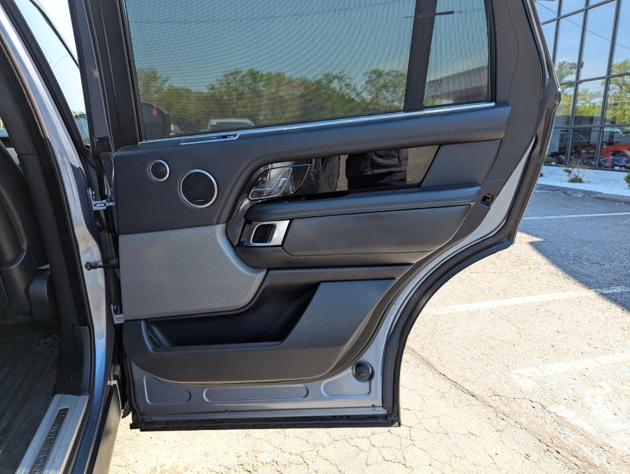Land Rover Range Rover V8 Supercharged LWB 2018