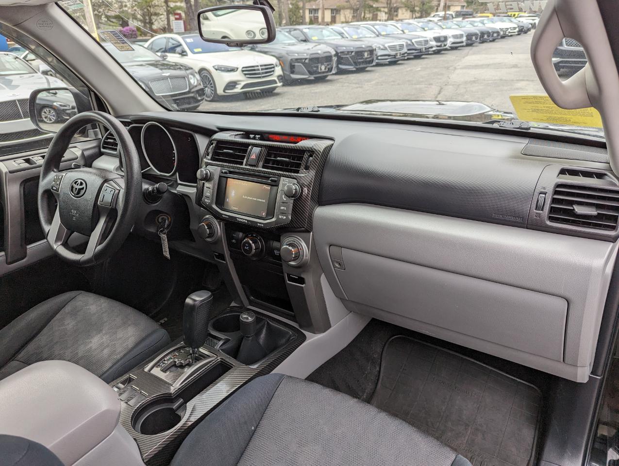 Toyota 4Runner 4WD 4dr V6 Trail (Natl) 2012