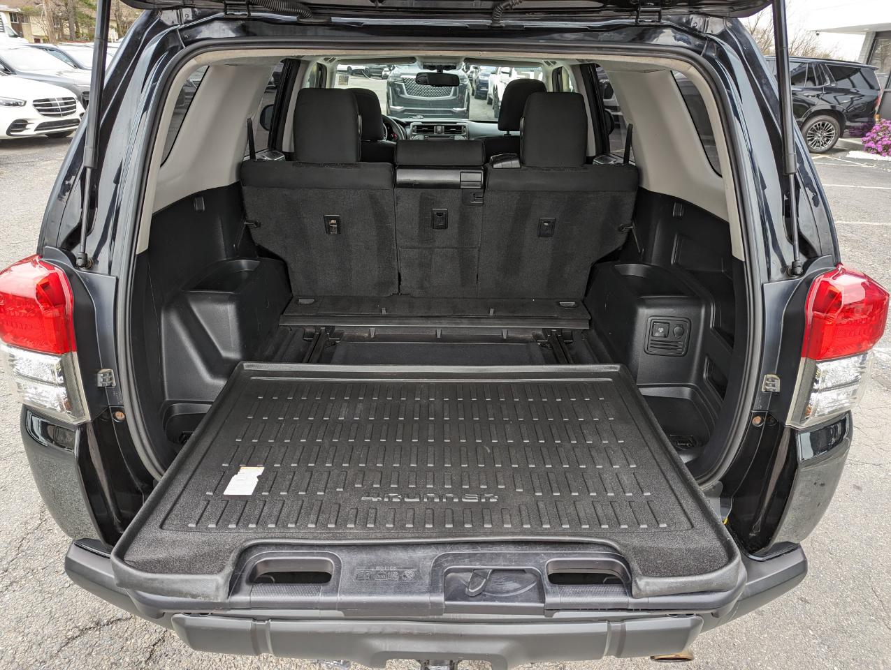 Toyota 4Runner 4WD 4dr V6 Trail (Natl) 2012