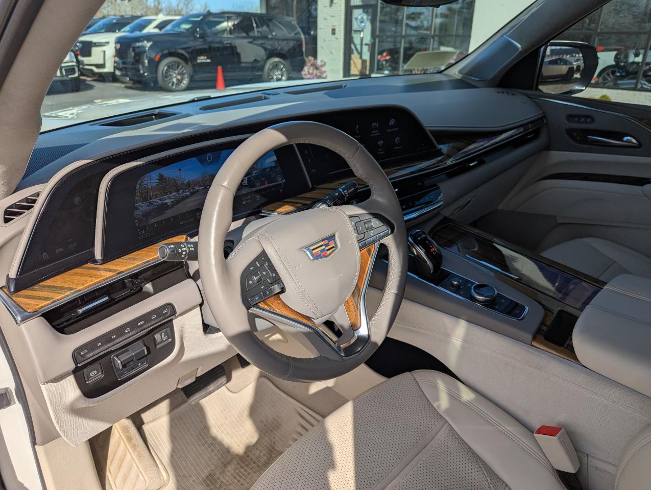 Cadillac Escalade 4WD 4dr Premium Luxury Platinum 2022