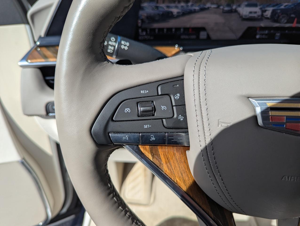 Cadillac Escalade 4WD 4dr Premium Luxury Platinum 2022