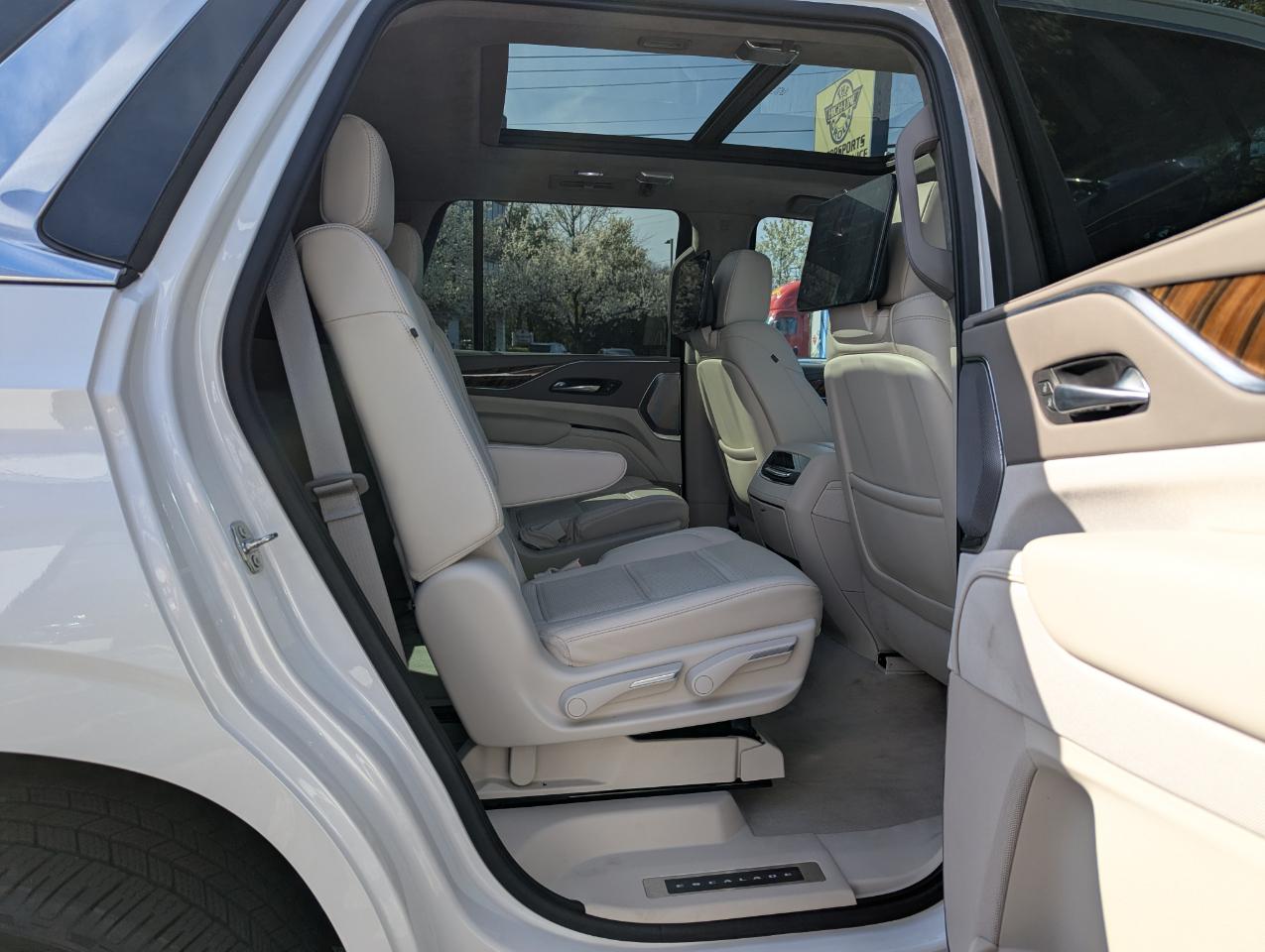 Cadillac Escalade 4WD 4dr Premium Luxury Platinum 2022