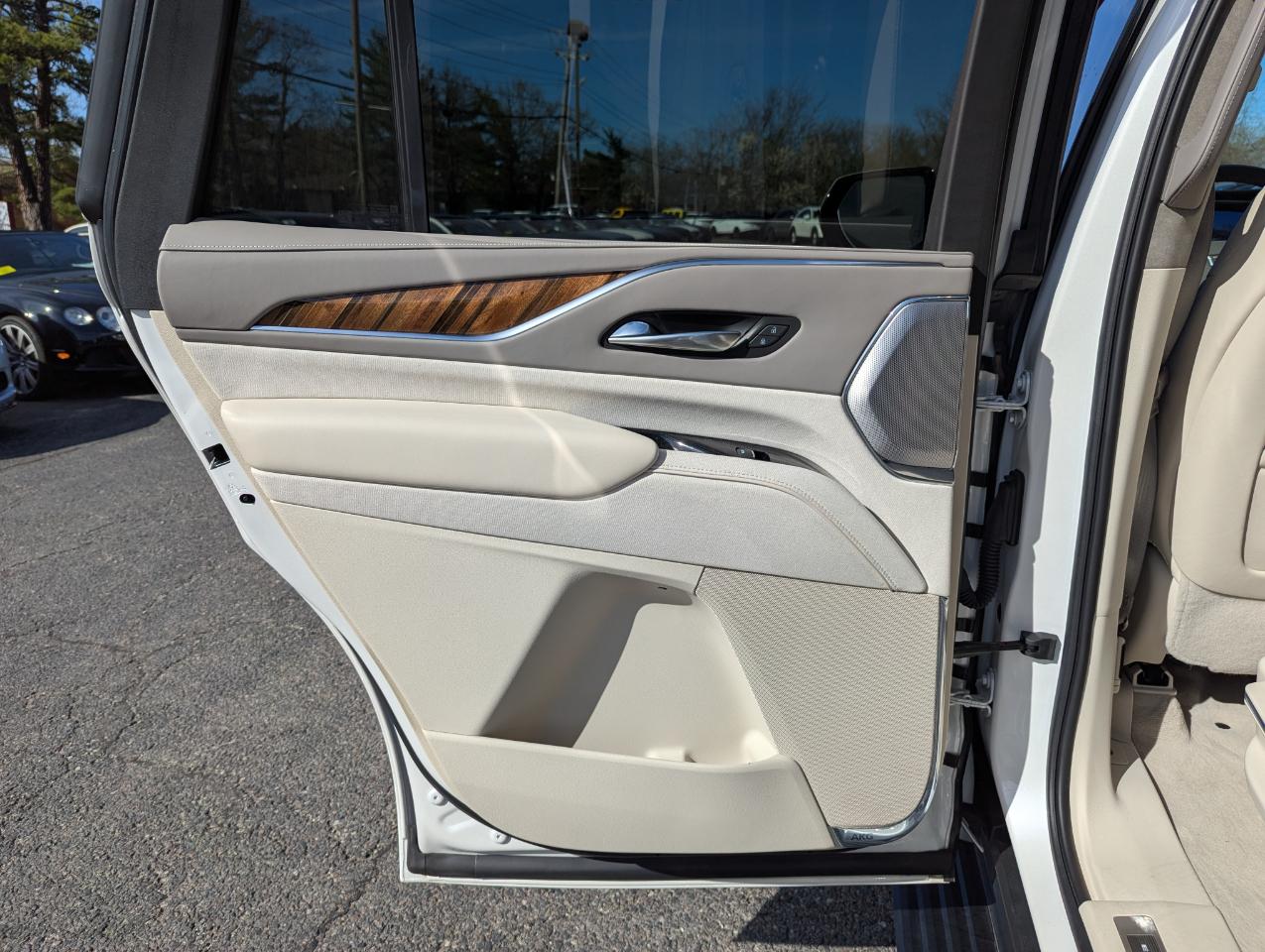 Cadillac Escalade 4WD 4dr Premium Luxury Platinum 2022