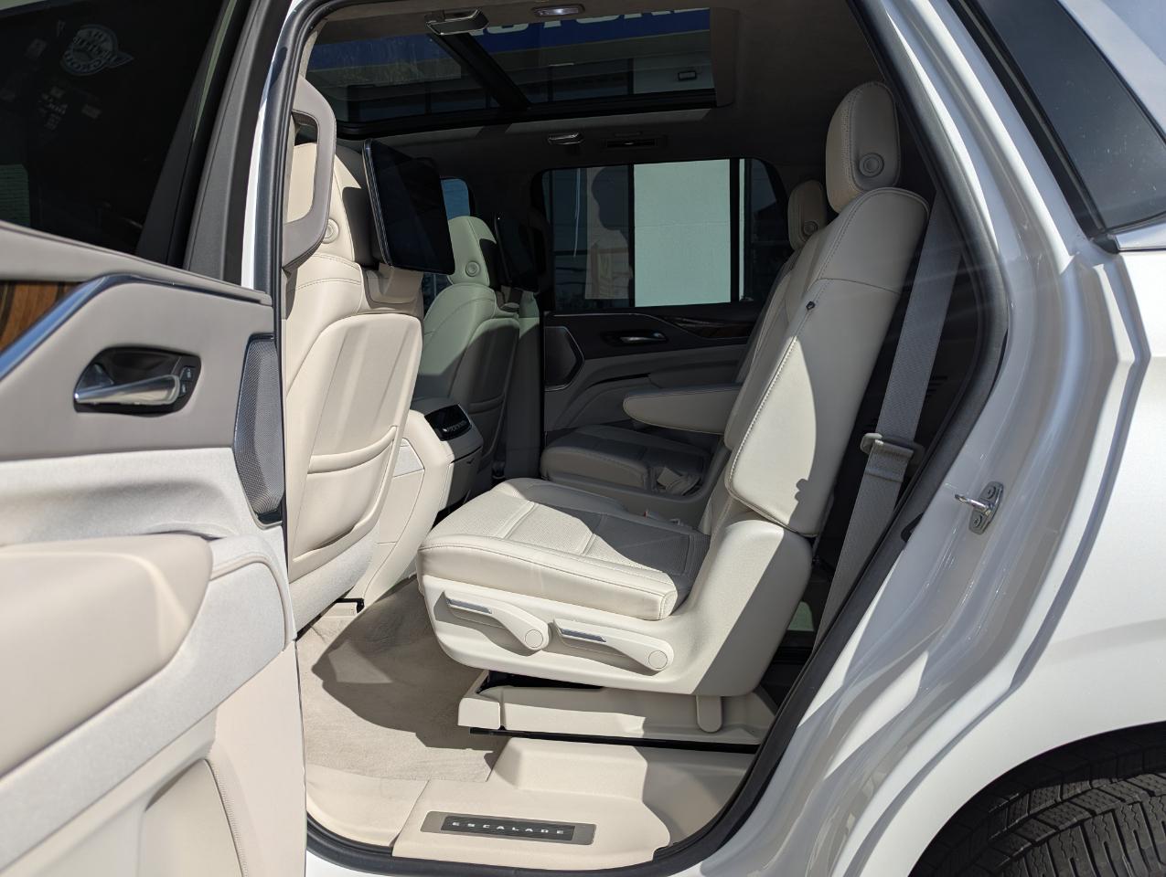 Cadillac Escalade 4WD 4dr Premium Luxury Platinum 2022