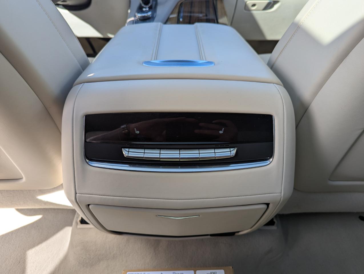 Cadillac Escalade 4WD 4dr Premium Luxury Platinum 2022