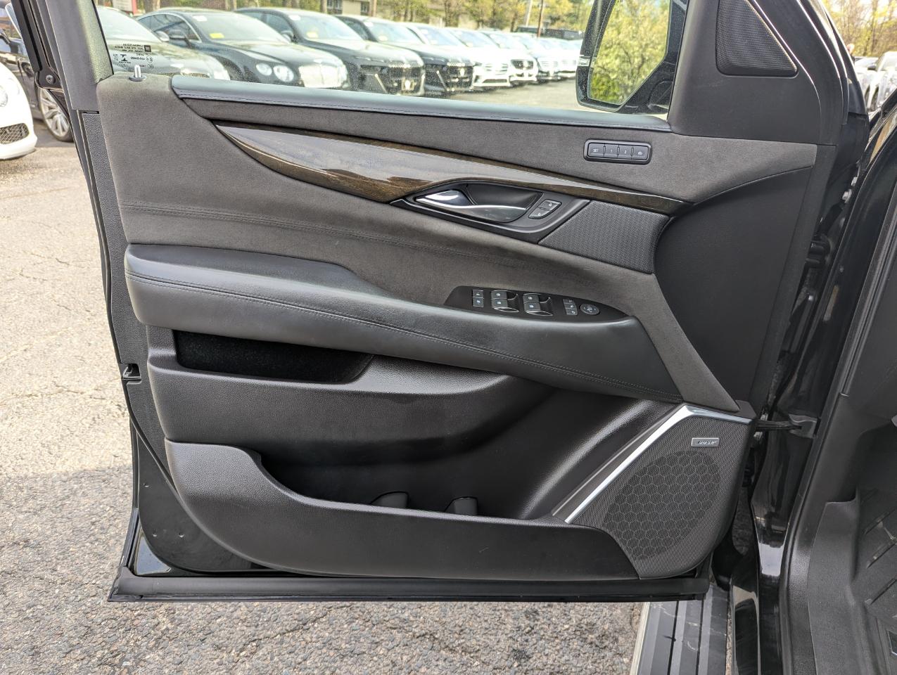 Cadillac Escalade 4WD 4dr Platinum 2020