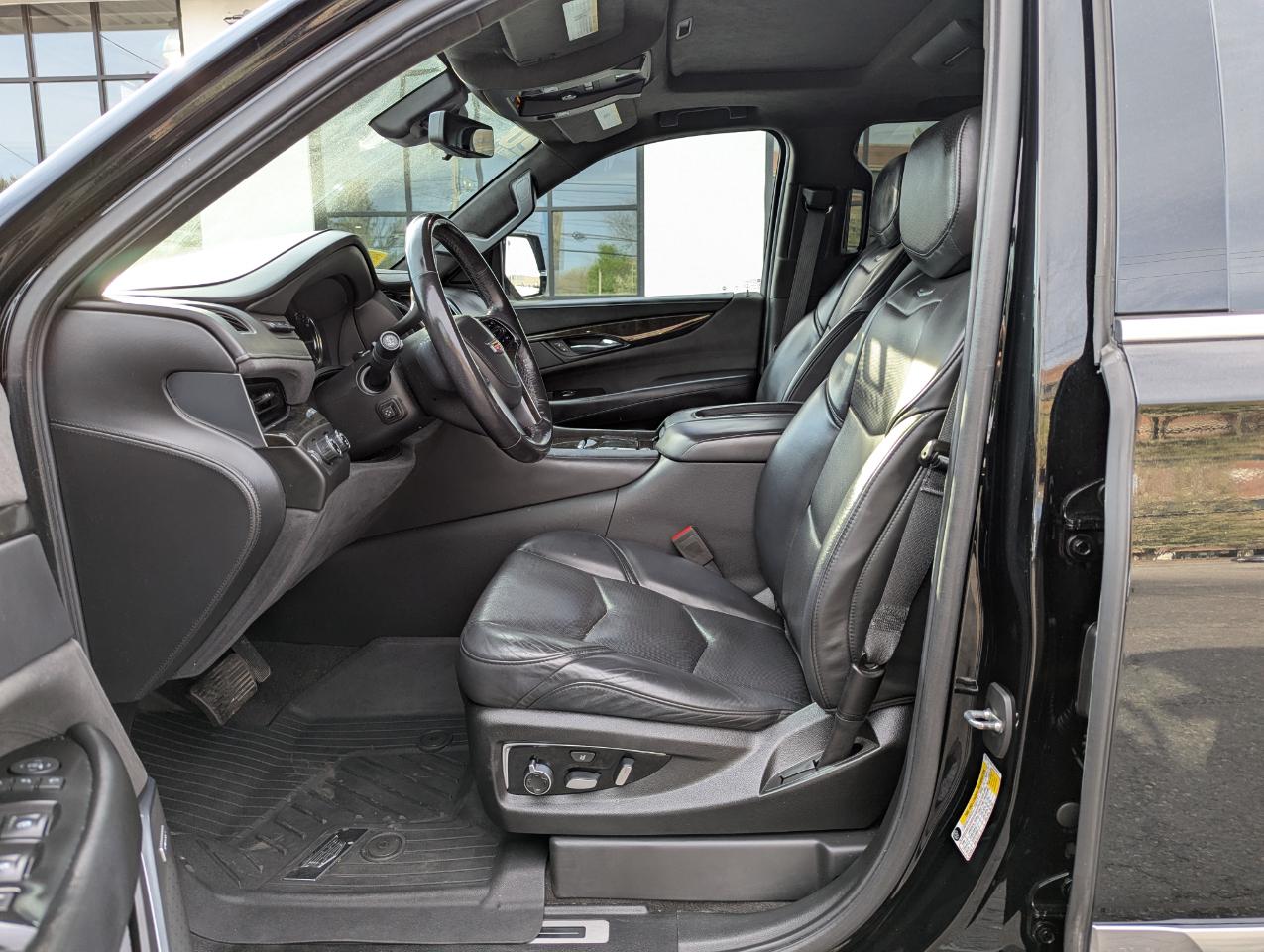 Cadillac Escalade 4WD 4dr Platinum 2020