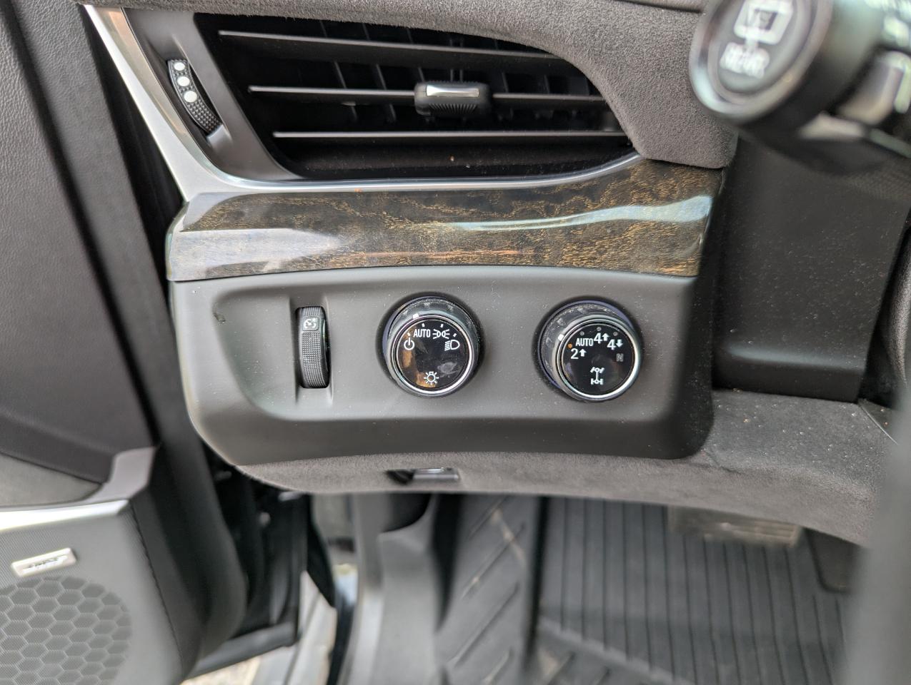 Cadillac Escalade 4WD 4dr Platinum 2020