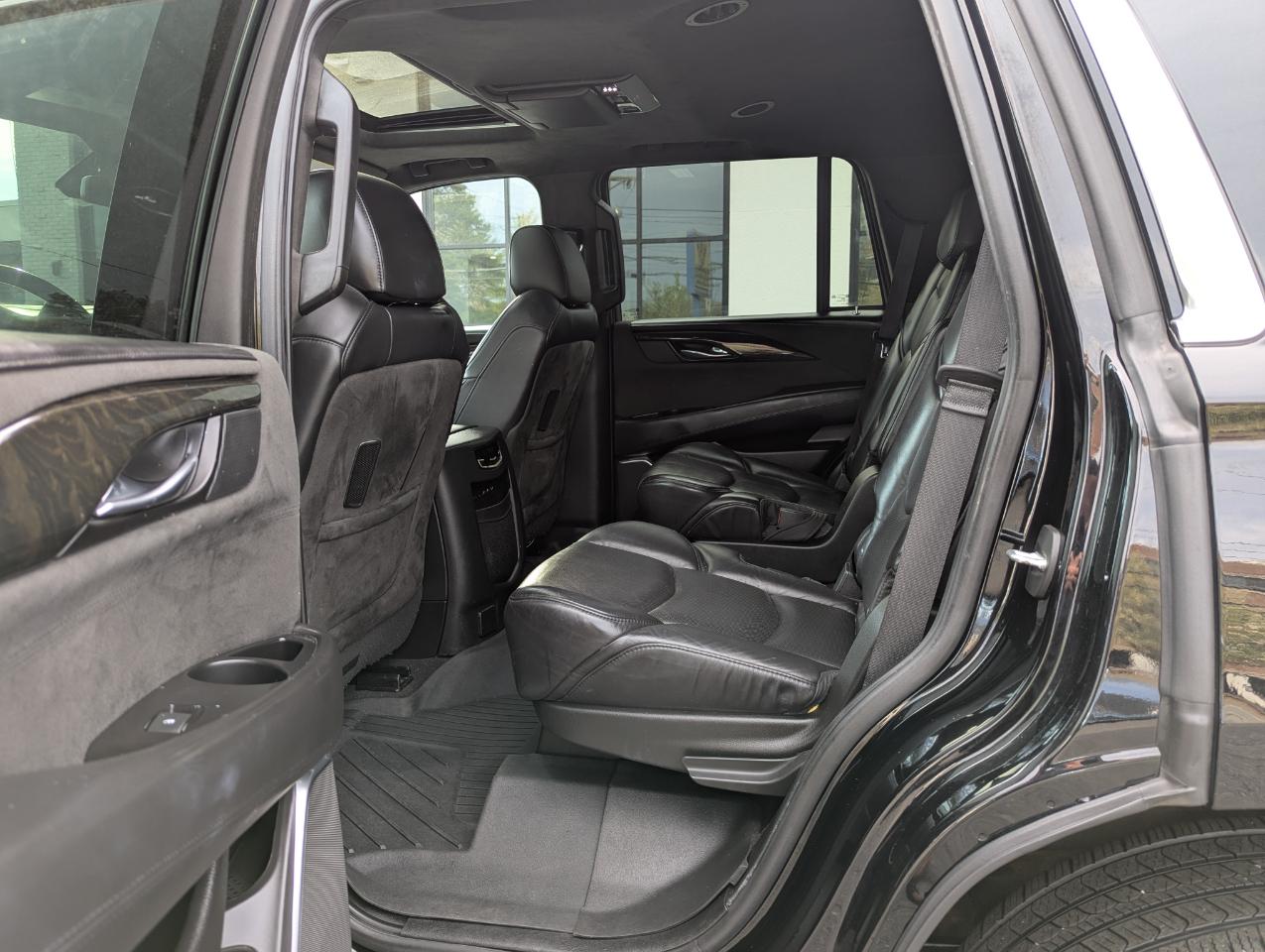 Cadillac Escalade 4WD 4dr Platinum 2020