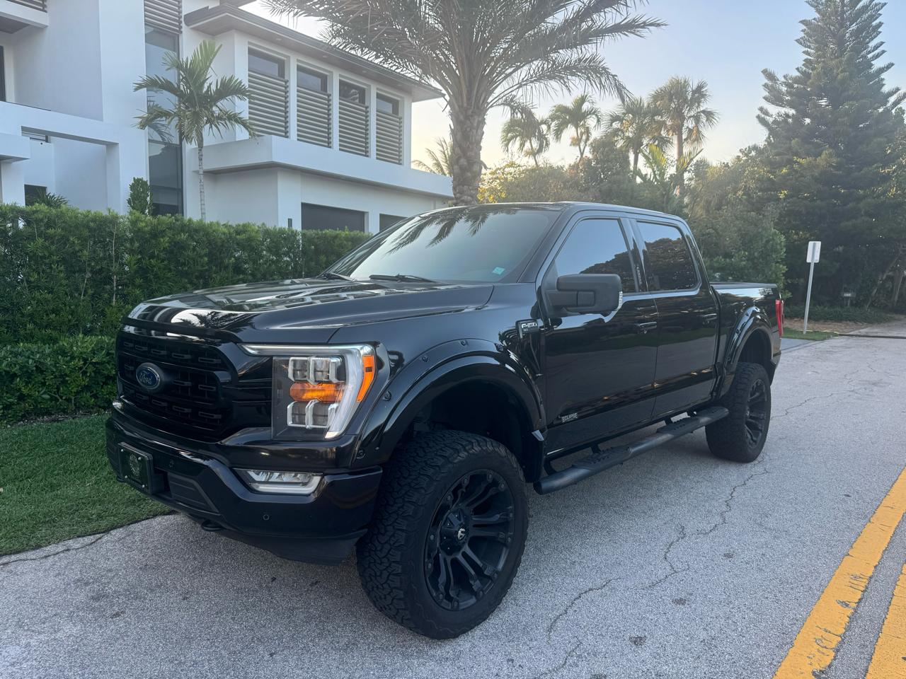 Ford F-150 SuperCrew 139" XLT 4WD 2021