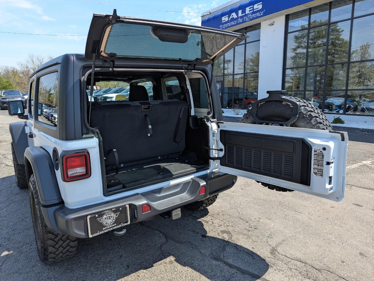 Jeep Wrangler Willys 2 Door 4x4 2024