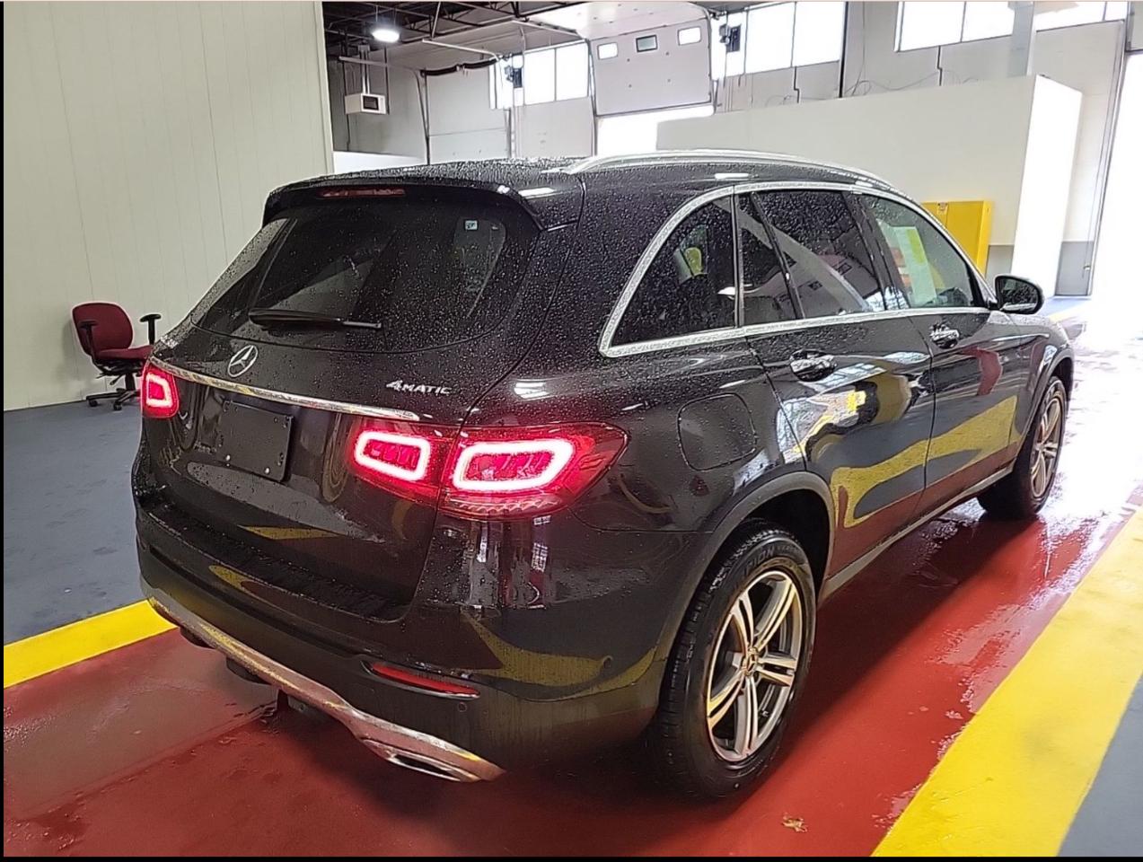 Mercedes-Benz GLC GLC 300 4MATIC SUV 2022