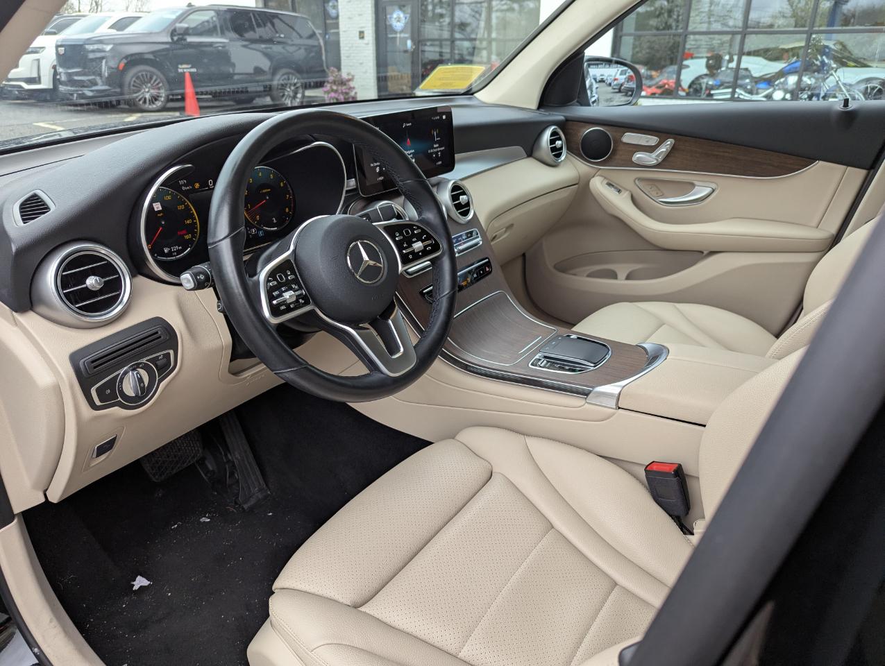 Mercedes-Benz GLC GLC 300 4MATIC SUV 2022