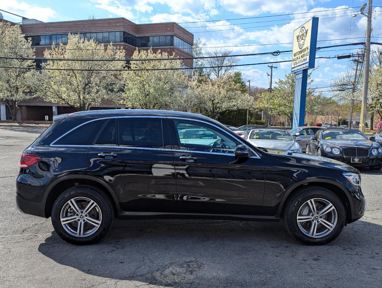 Mercedes-Benz GLC GLC 300 4MATIC SUV 2022