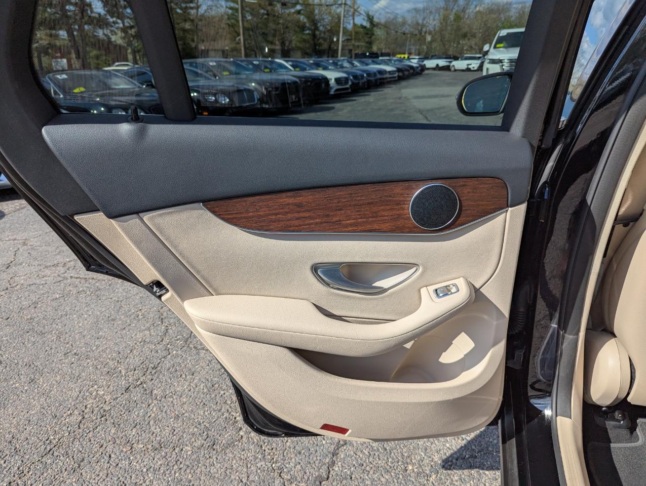 Mercedes-Benz GLC GLC 300 4MATIC SUV 2022