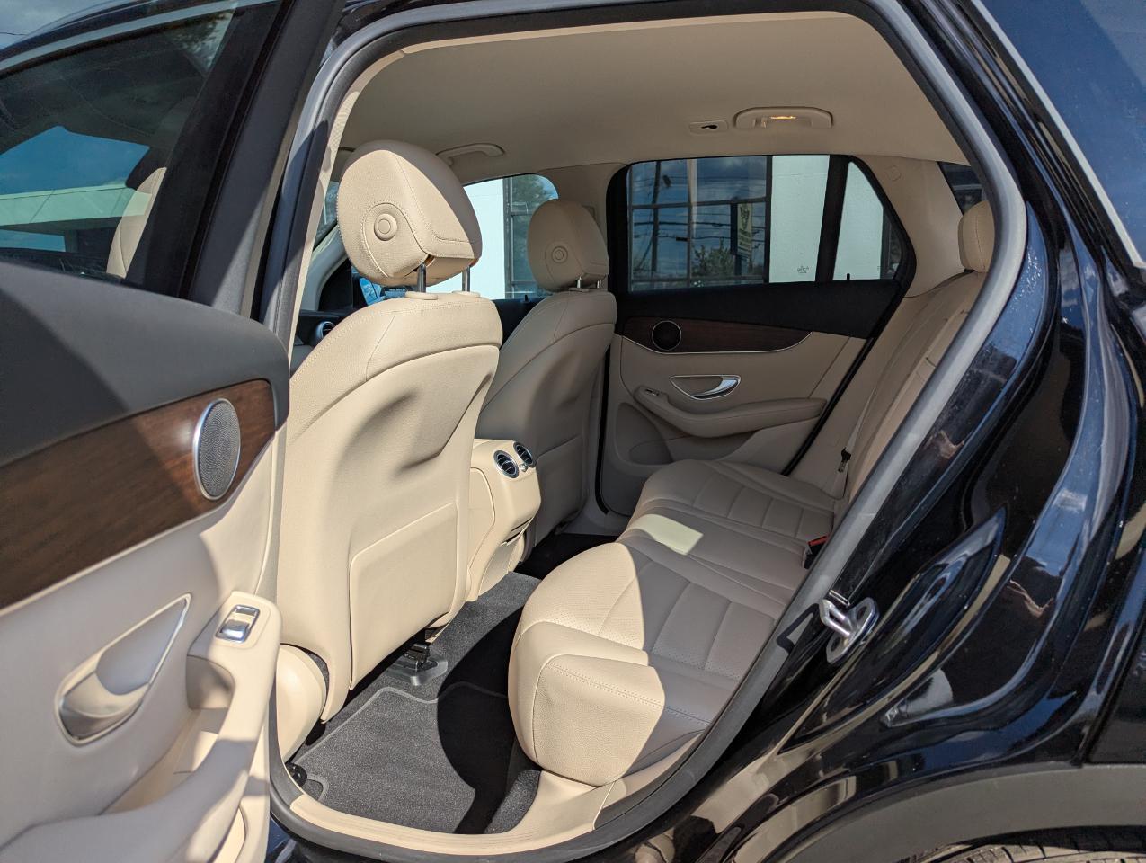 Mercedes-Benz GLC GLC 300 4MATIC SUV 2022