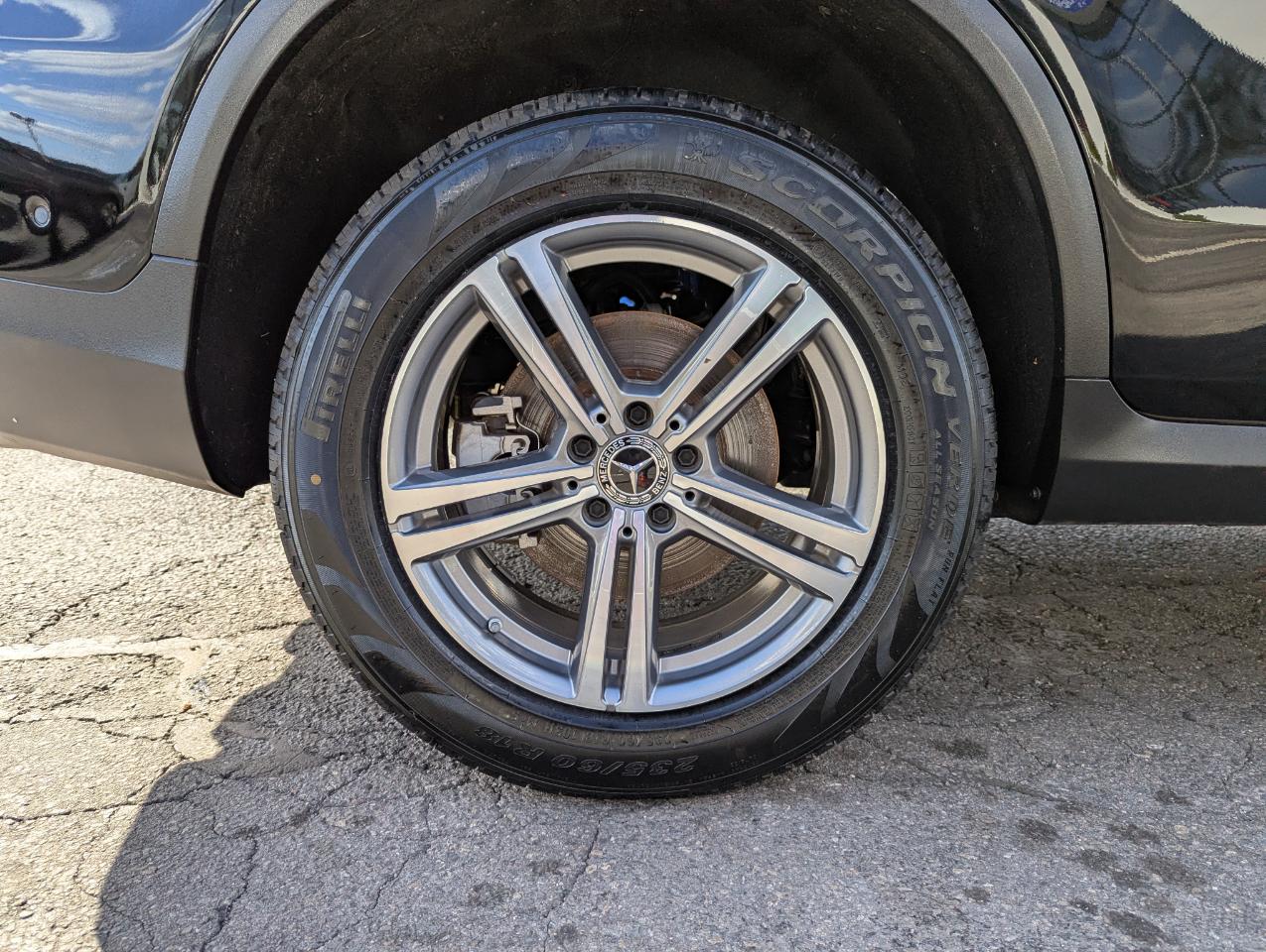 Mercedes-Benz GLC GLC 300 4MATIC SUV 2022