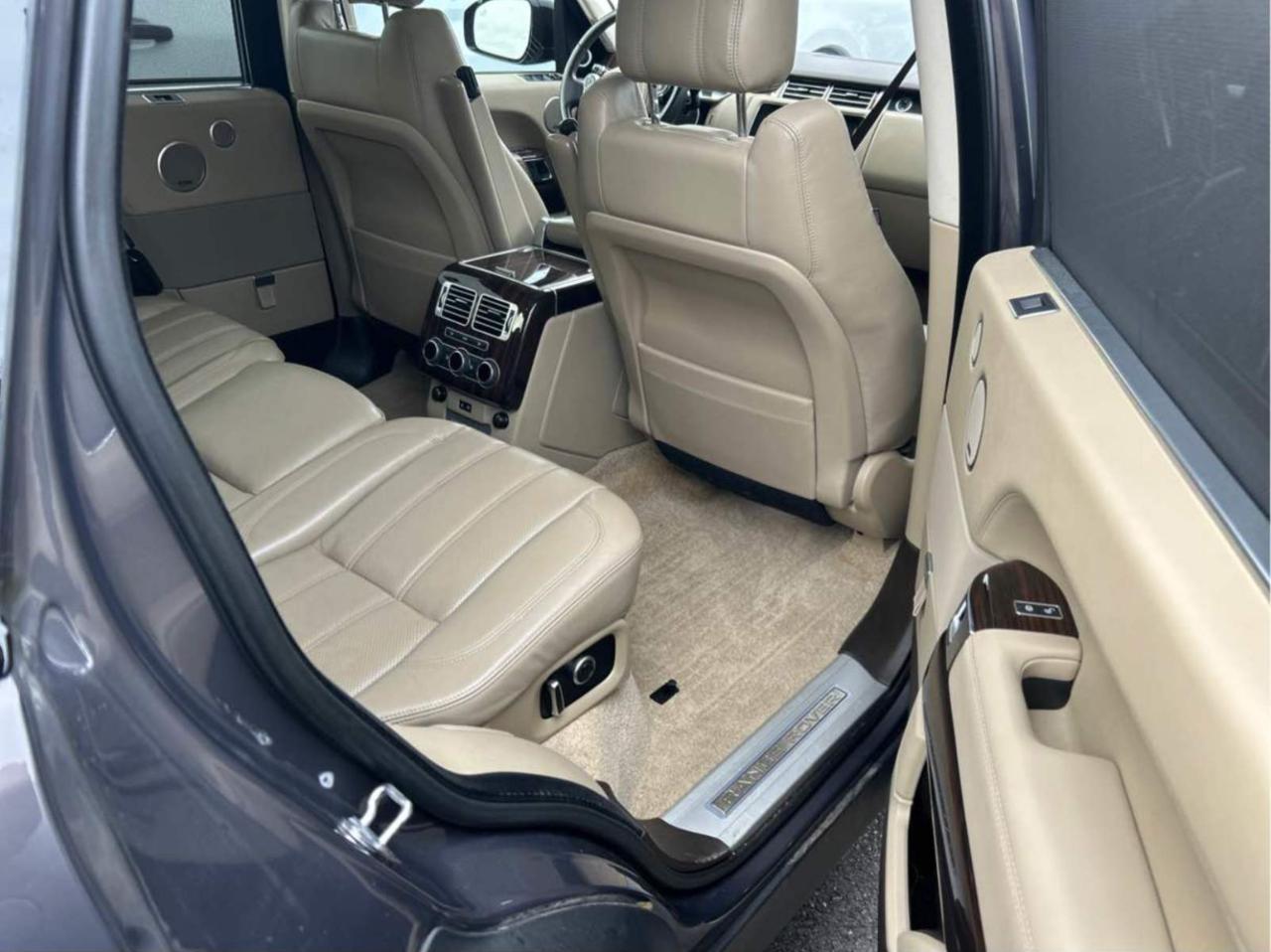 Land Rover Range Rover V8 Supercharged LWB 2017