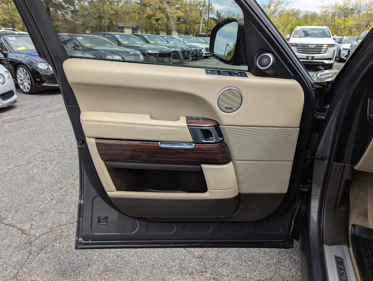 Land Rover Range Rover V8 Supercharged LWB 2017