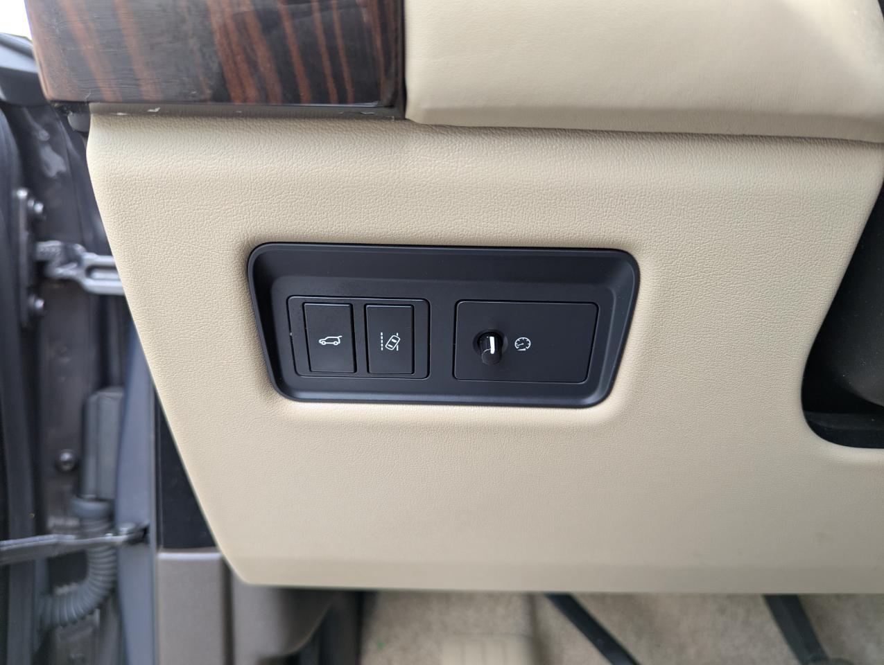 Land Rover Range Rover V8 Supercharged LWB 2017