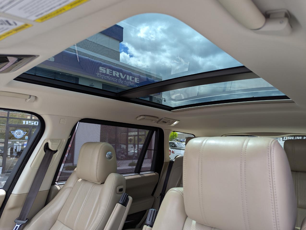Land Rover Range Rover V8 Supercharged LWB 2017