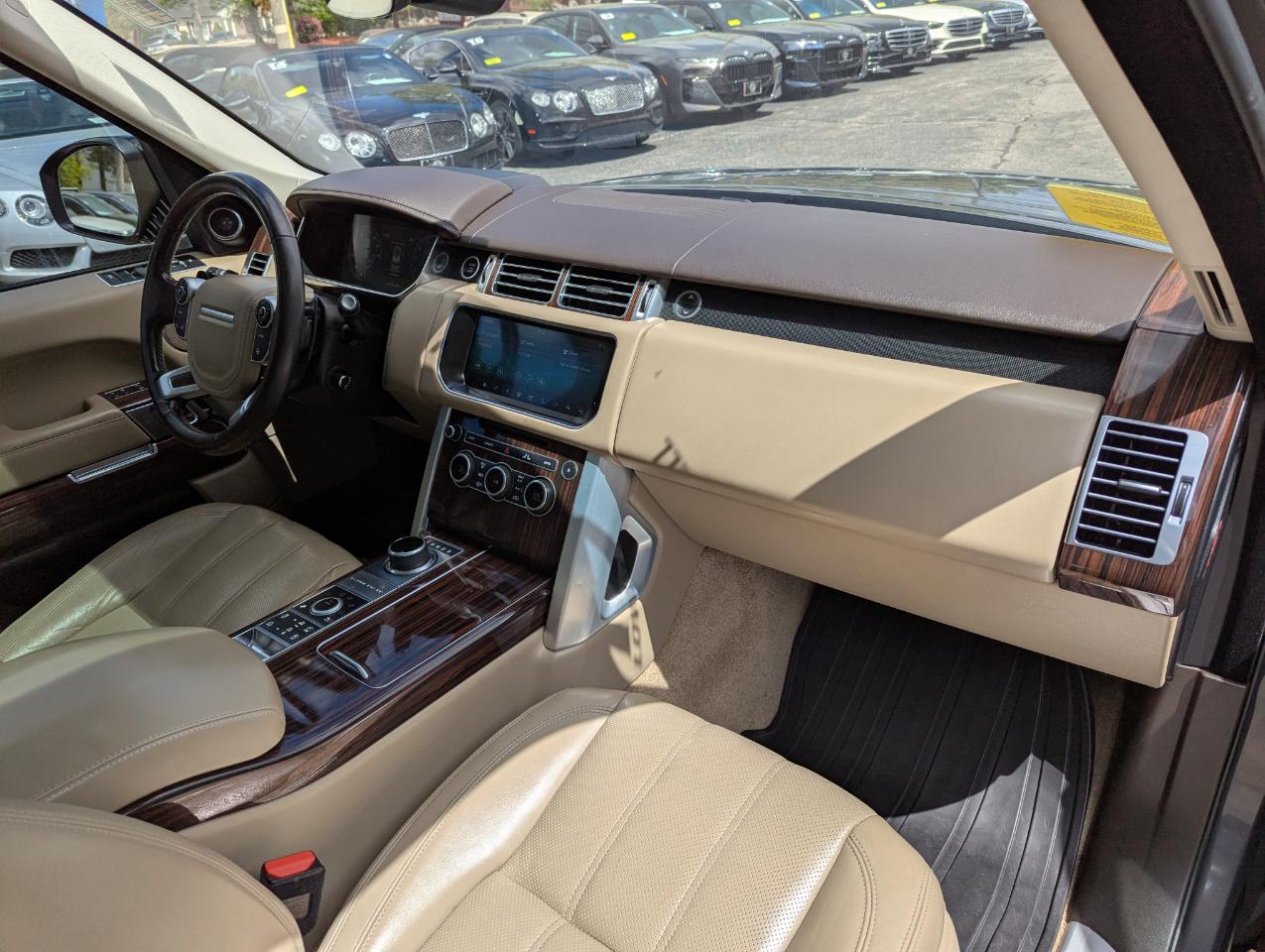 Land Rover Range Rover V8 Supercharged LWB 2017