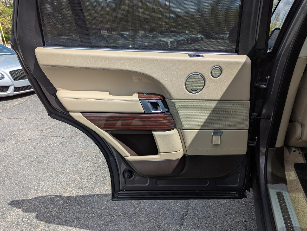 Land Rover Range Rover V8 Supercharged LWB 2017