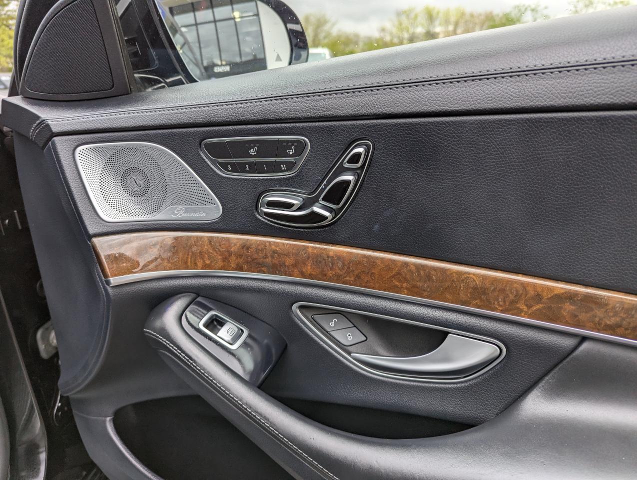 Mercedes-Benz S-Class 4dr Sdn S 550 4MATIC 2016