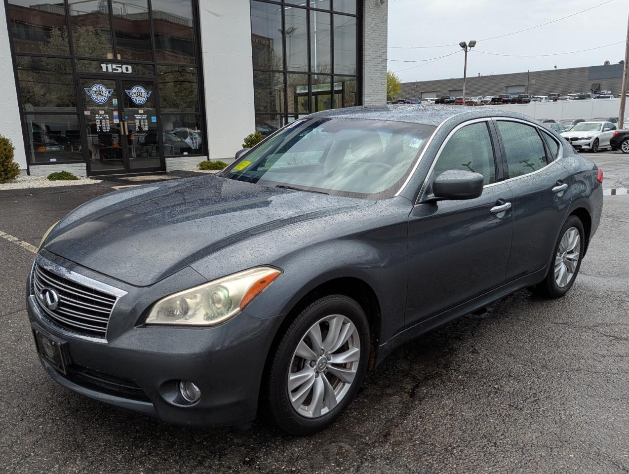 Infiniti M37 4dr Sdn AWD 2011