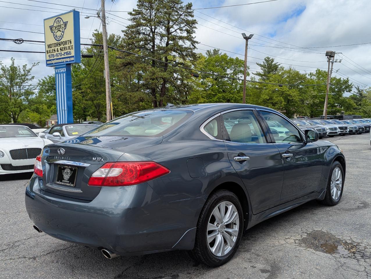 Infiniti M37 4dr Sdn AWD 2011
