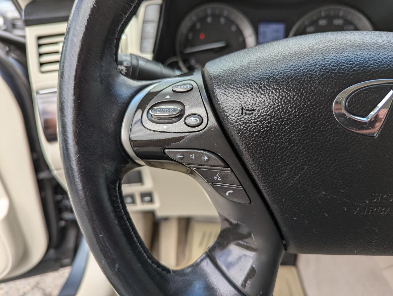 Infiniti M37 4dr Sdn AWD 2011