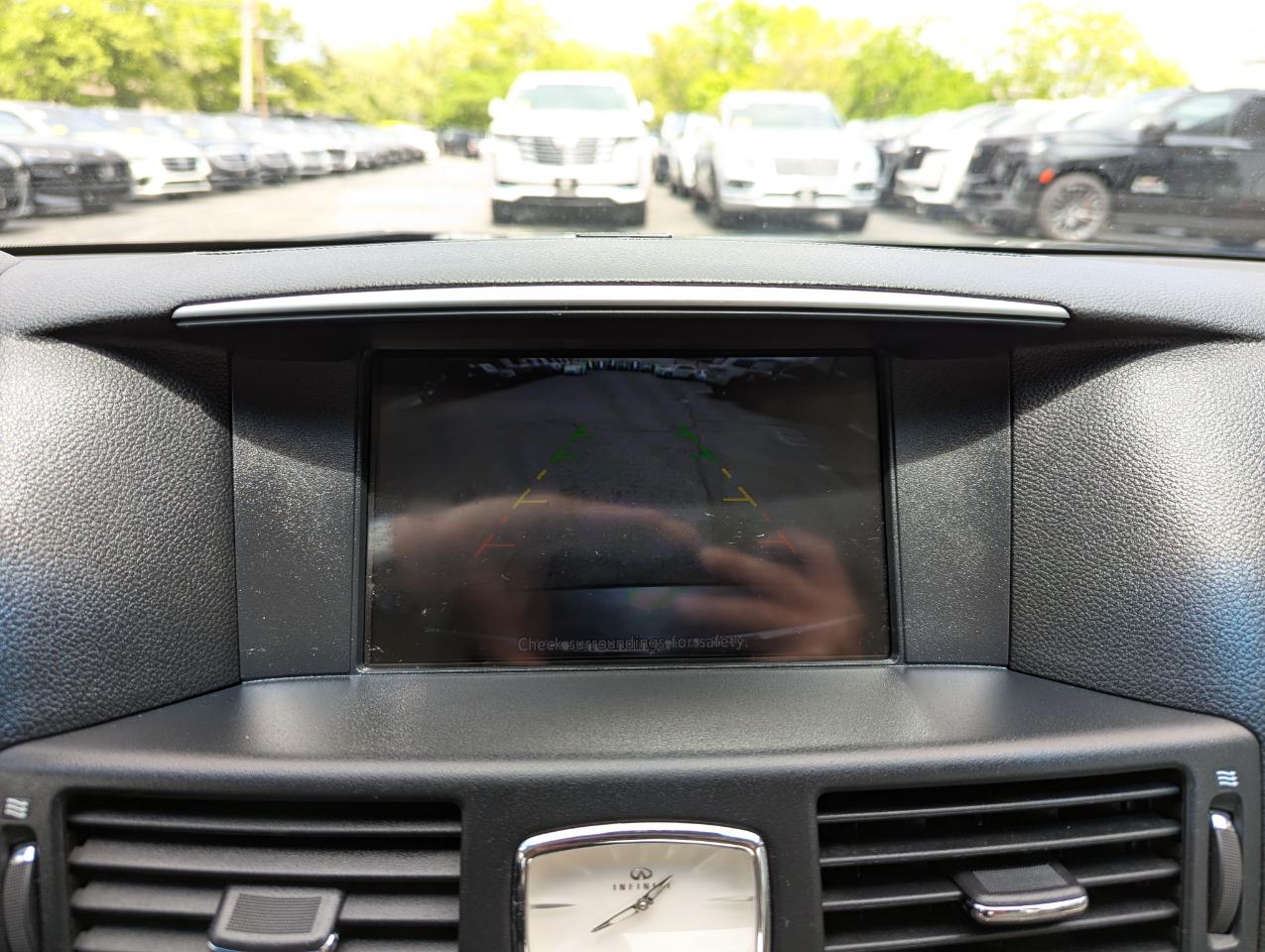Infiniti M37 4dr Sdn AWD 2011