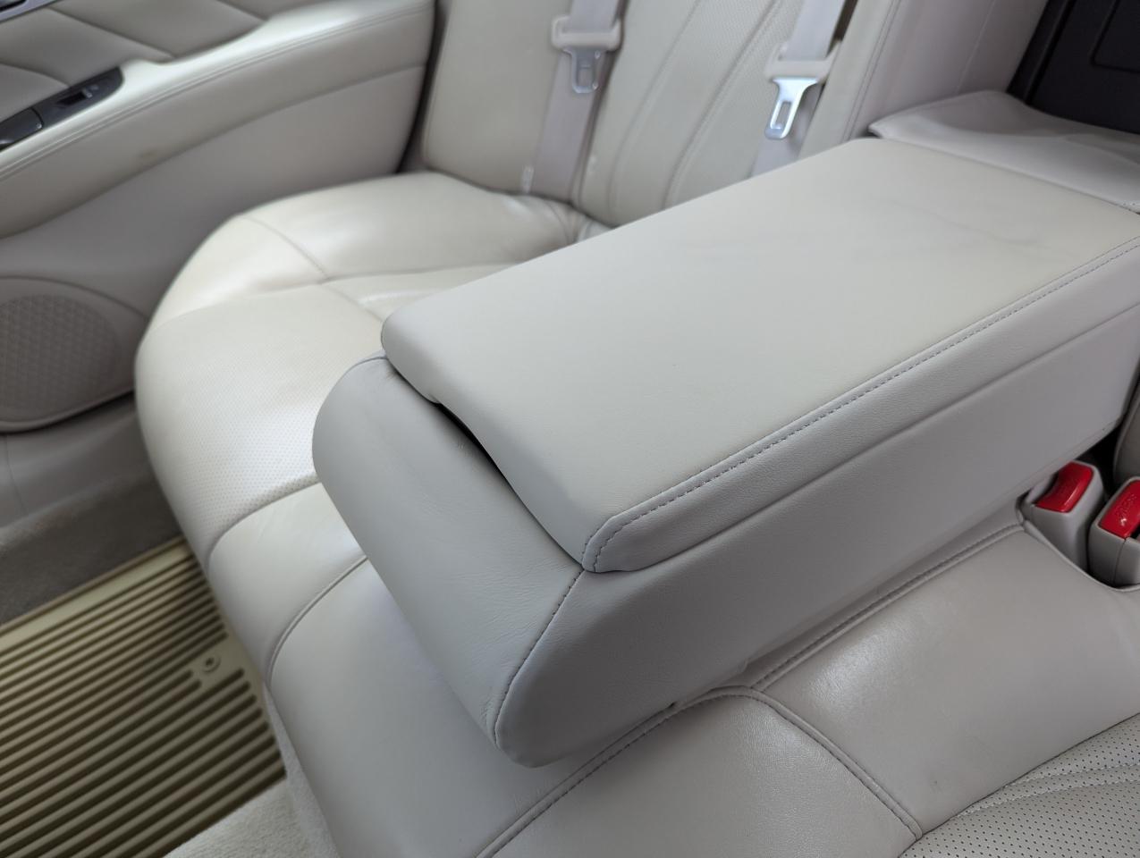 Infiniti M37 4dr Sdn AWD 2011