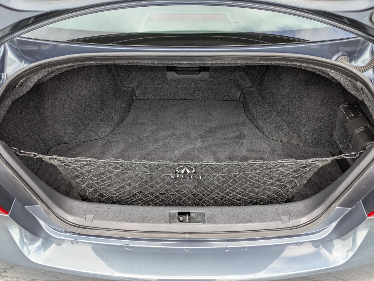 Infiniti M37 4dr Sdn AWD 2011